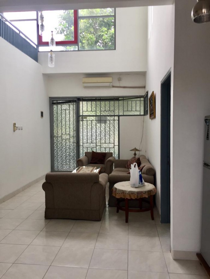 Rumah Disewakan Fully Furnished di Picadilly Lippo Cikarang